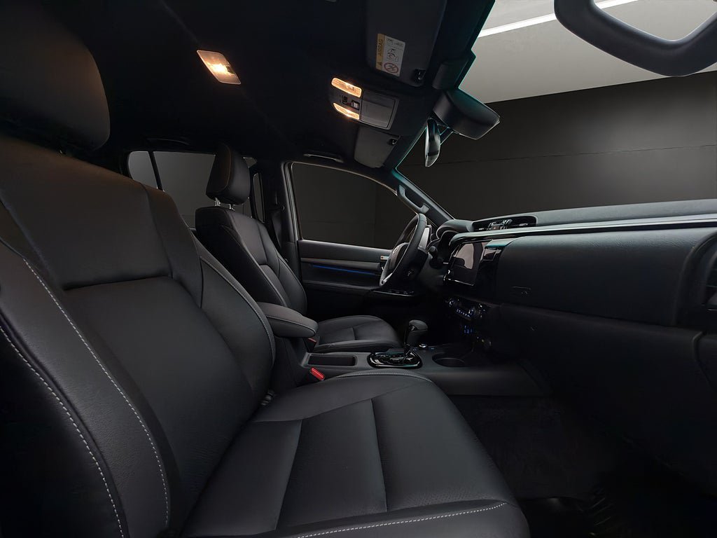 Vehicle Image 30