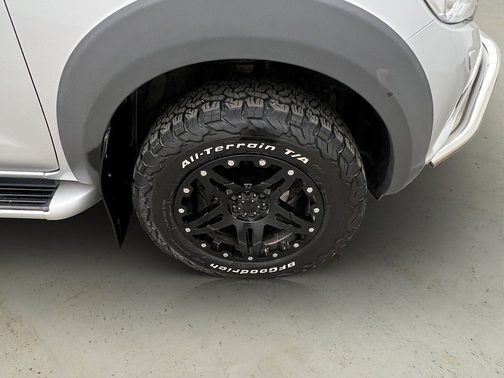 Vehicle Image 37