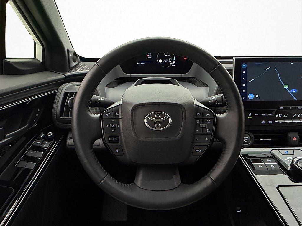 Vehicle Image 14
