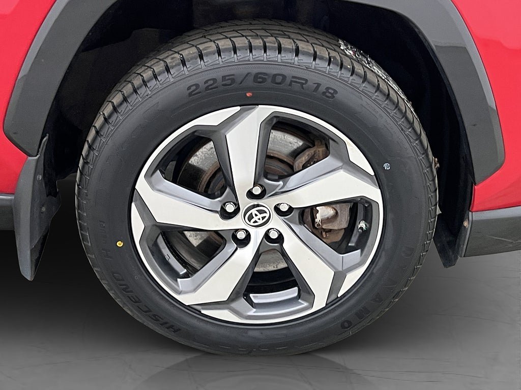 Vehicle Image 32