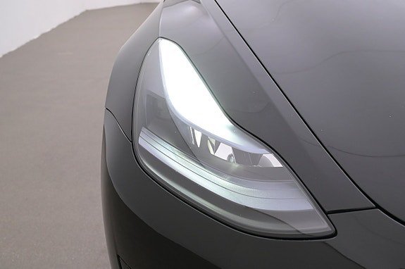Vehicle Image 26