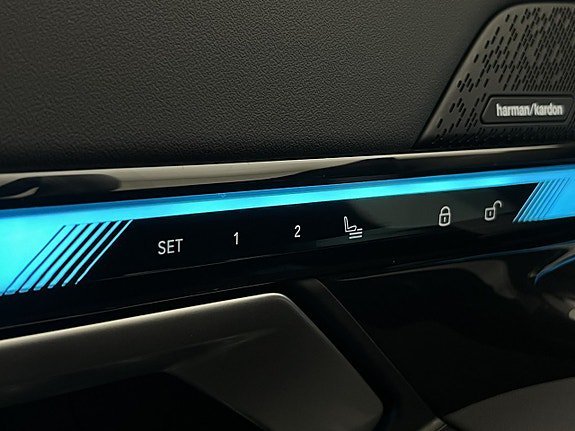 Vehicle Image 34