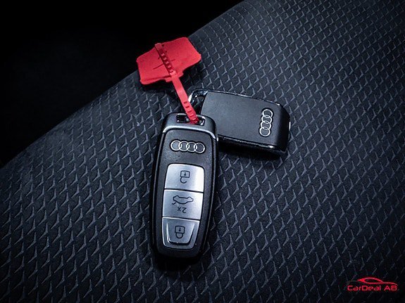 Vehicle Image 30