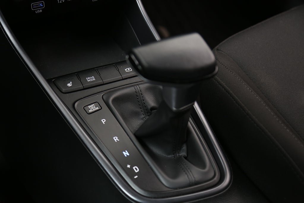 Vehicle Image 24