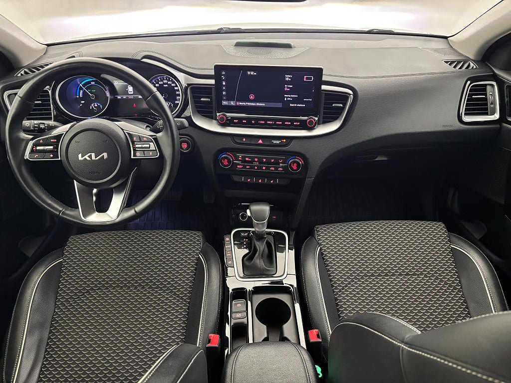Vehicle Image 17