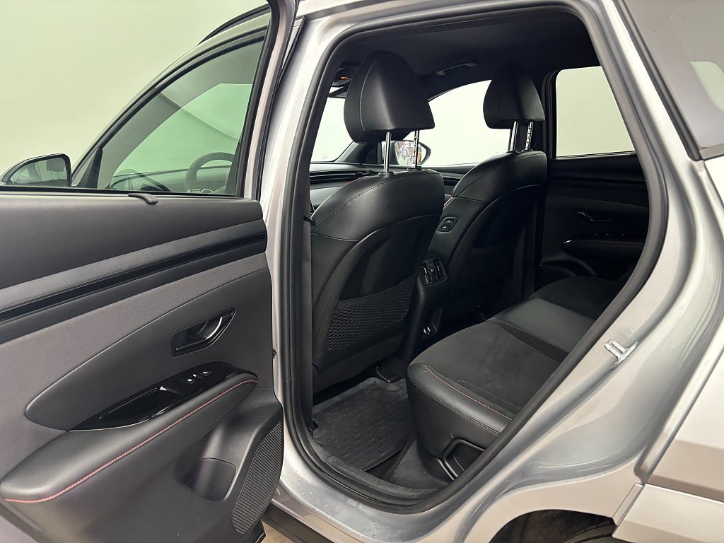 Vehicle Image 14
