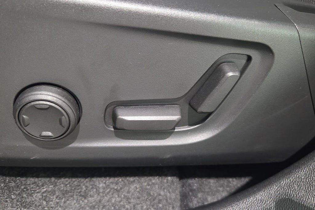 Vehicle Image 31