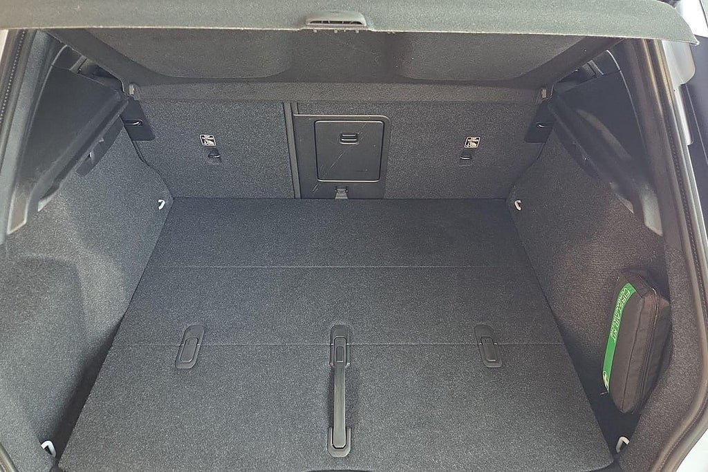 Vehicle Image 33