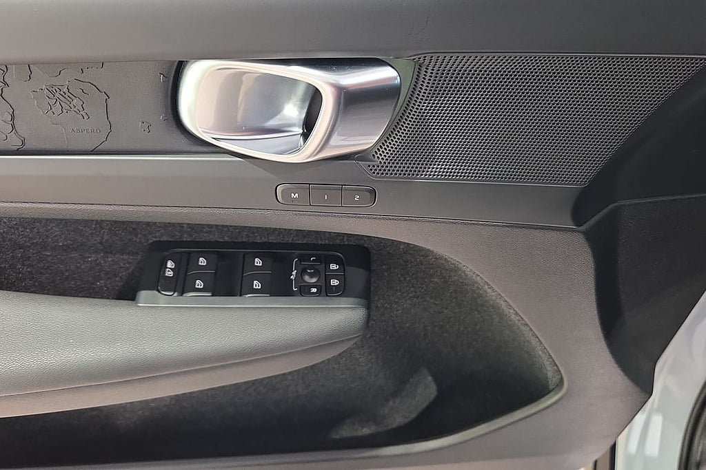 Vehicle Image 38