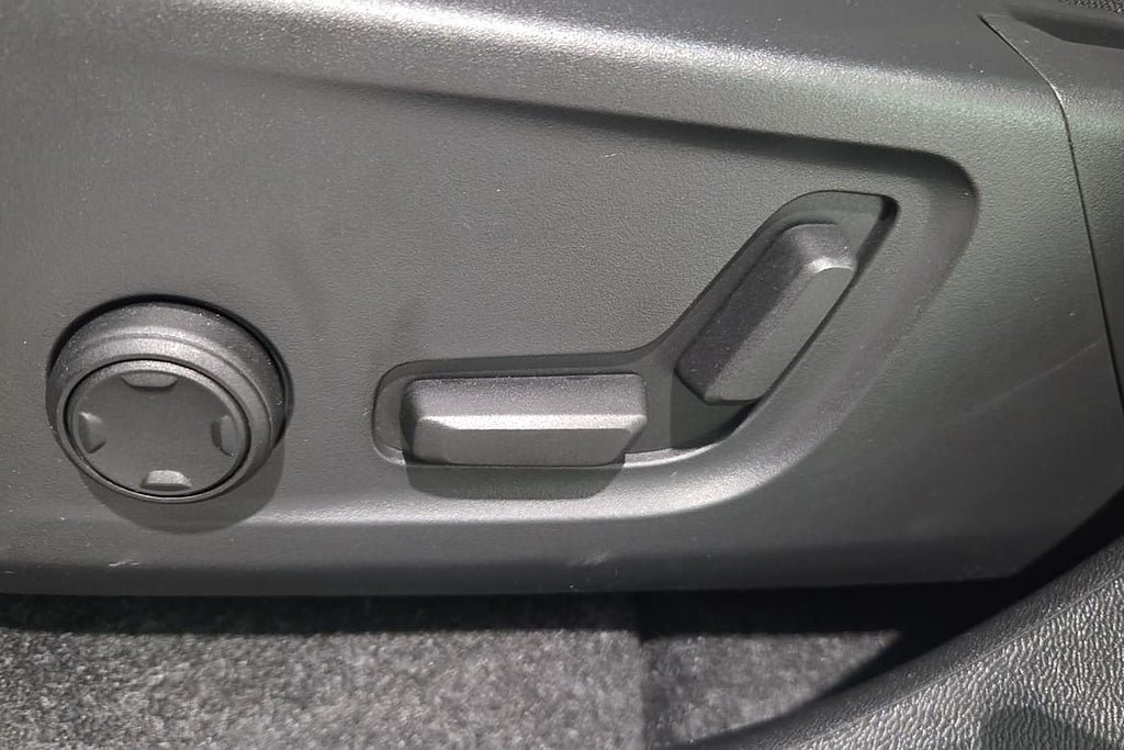 Vehicle Image 39