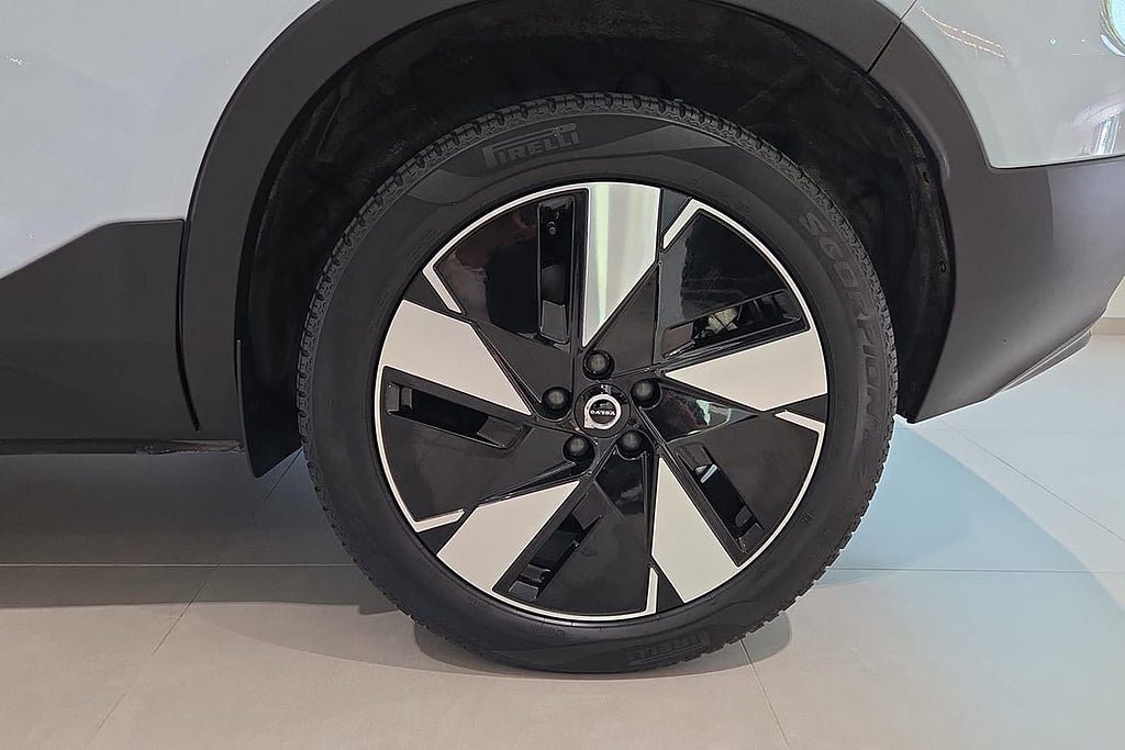 Vehicle Image 40