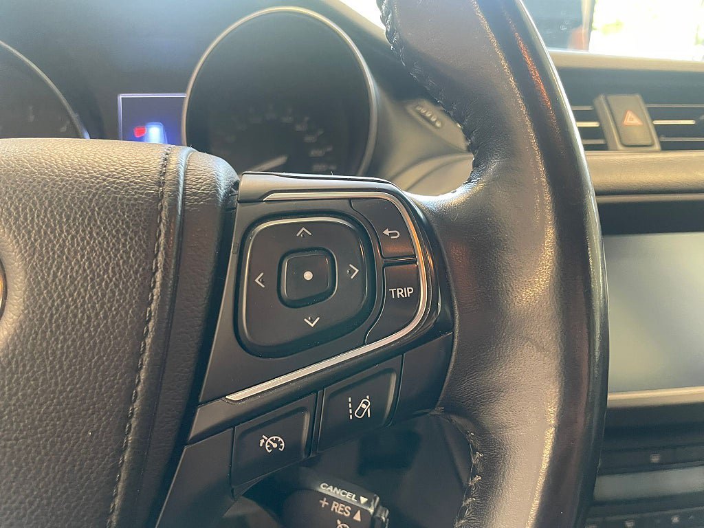 Vehicle Image 19