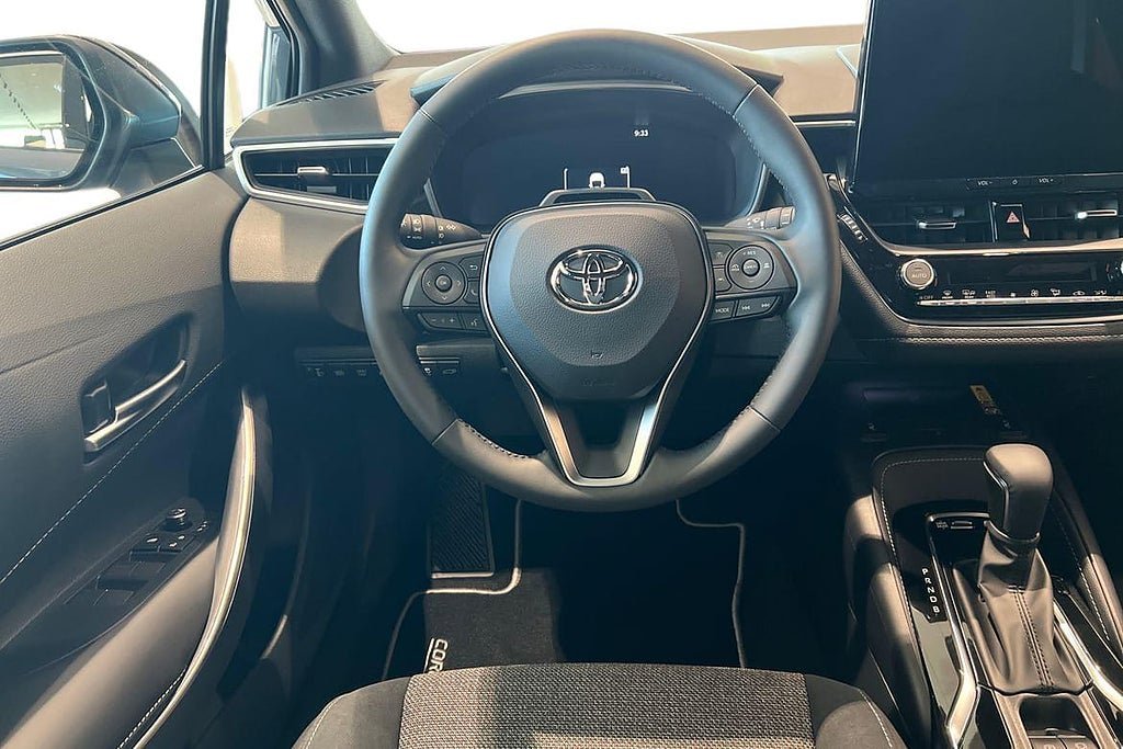 Vehicle Image 11