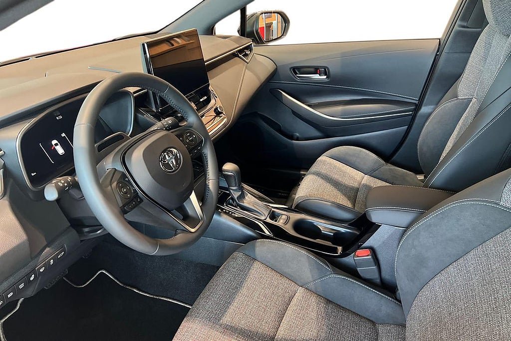 Vehicle Image 14