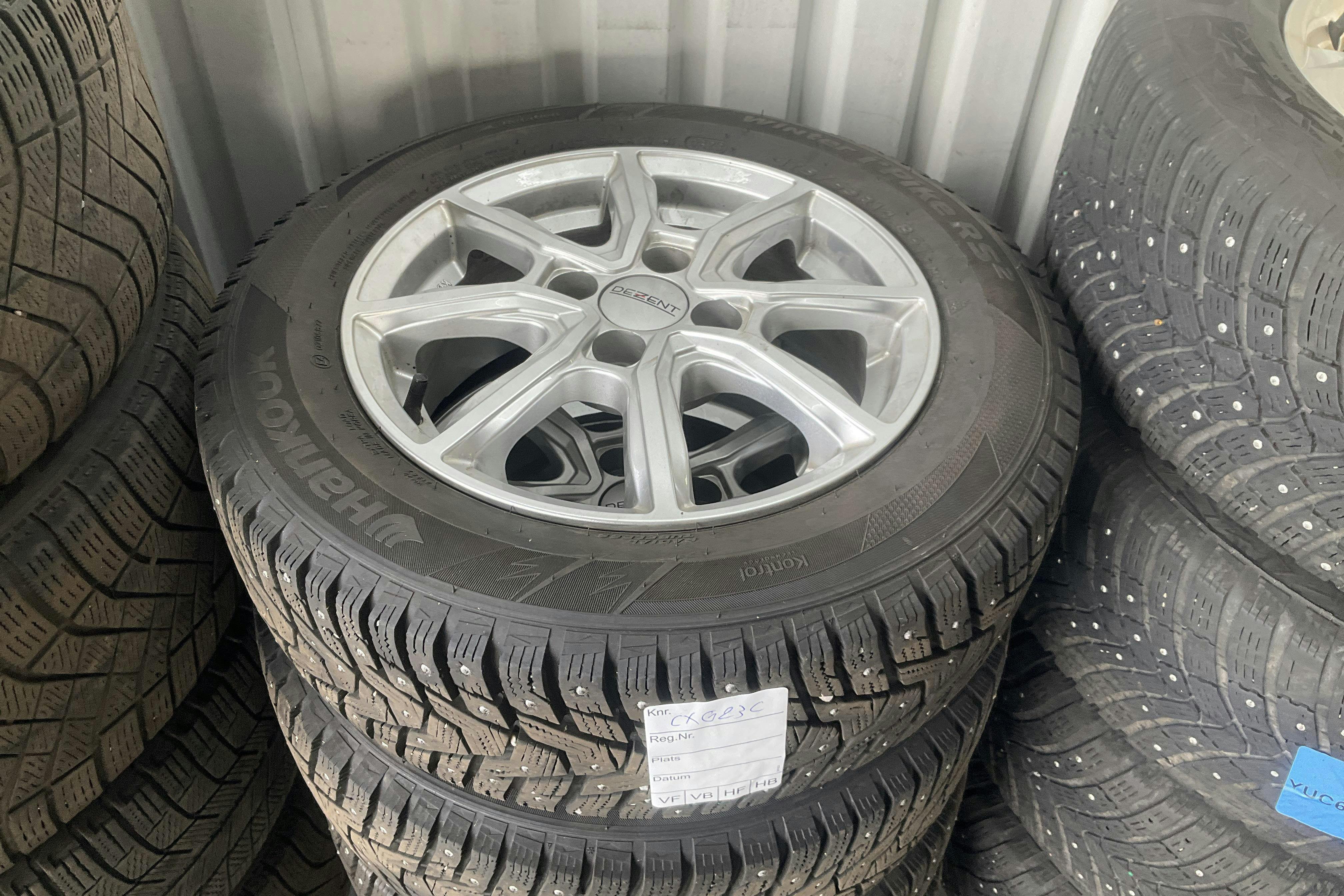 Vehicle Image 14