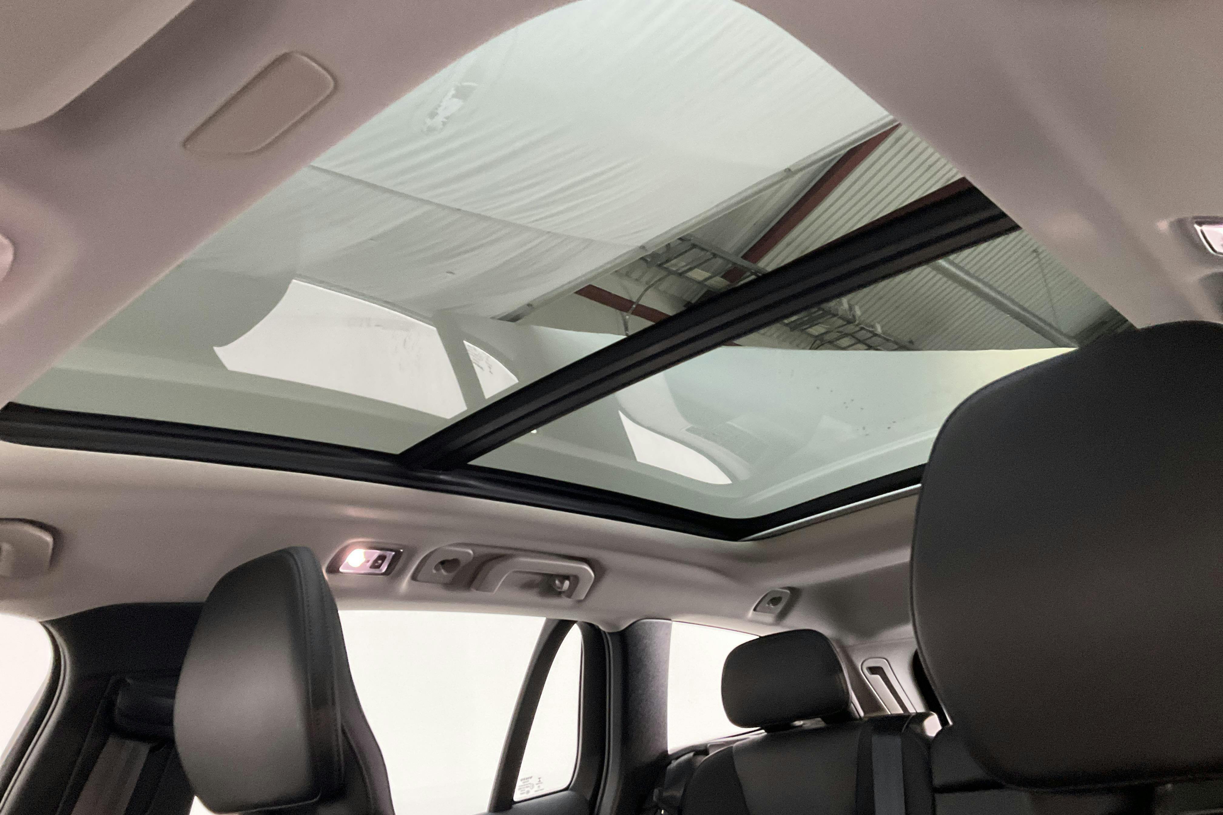 Vehicle Image 14