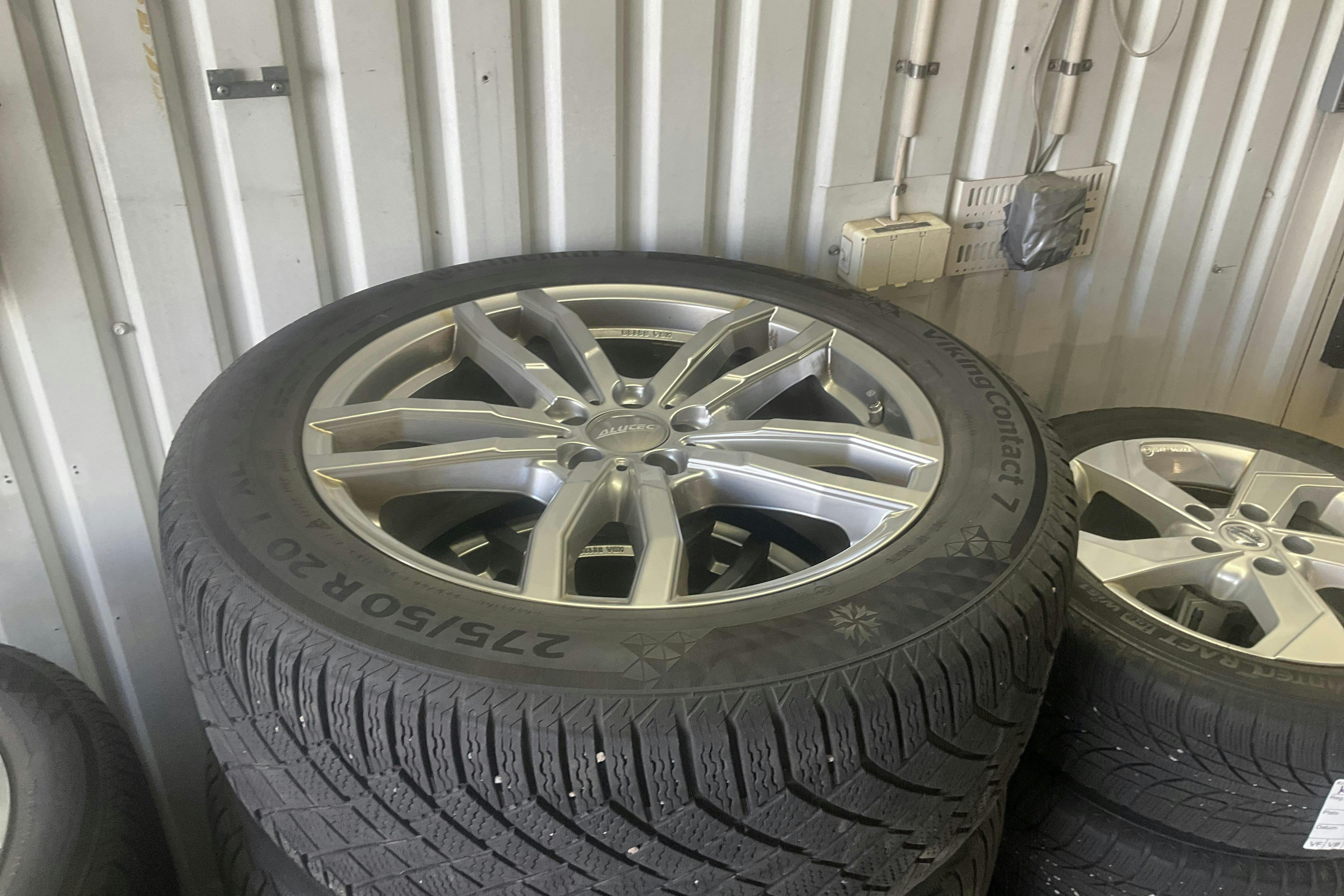 Vehicle Image 18