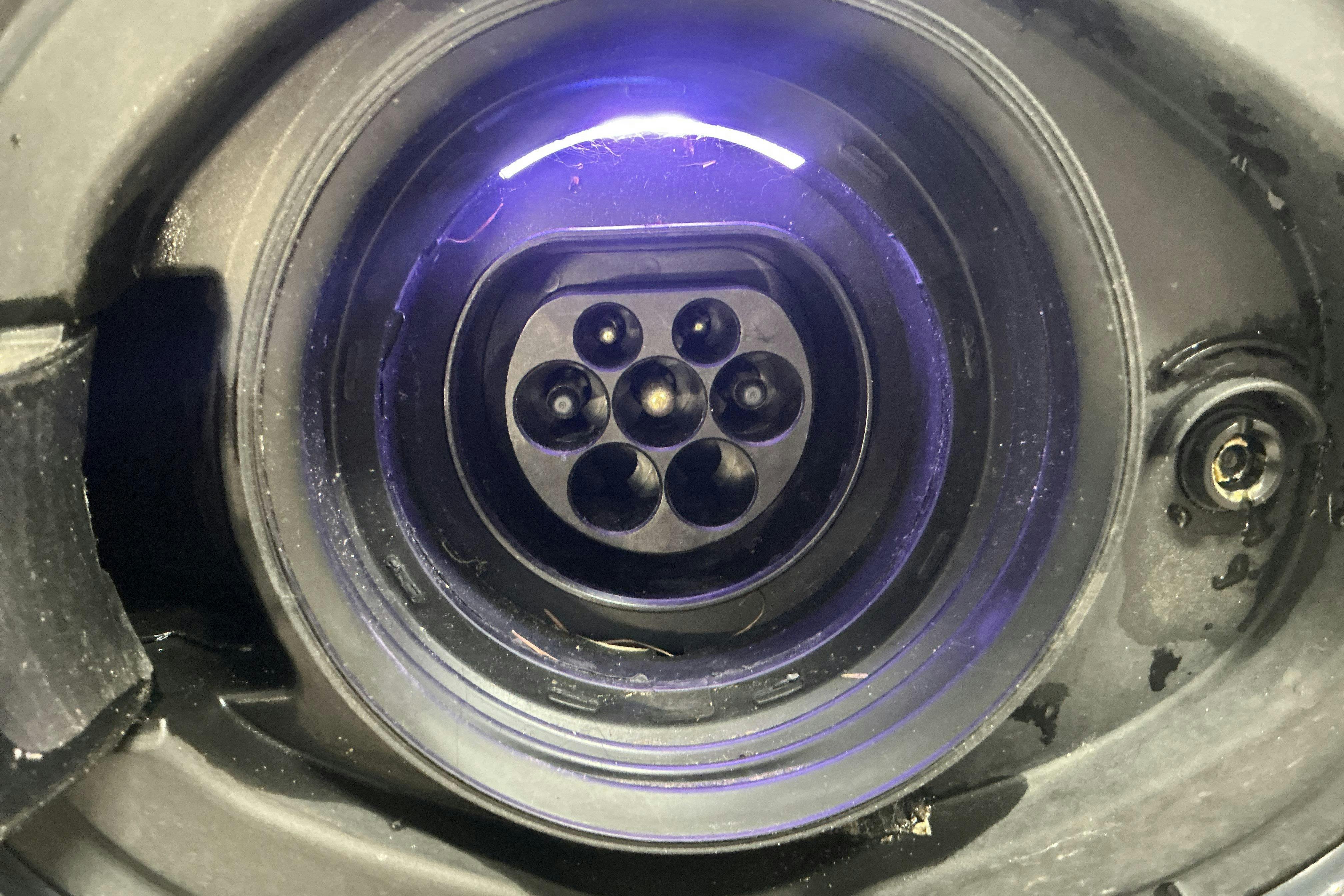 Vehicle Image 16