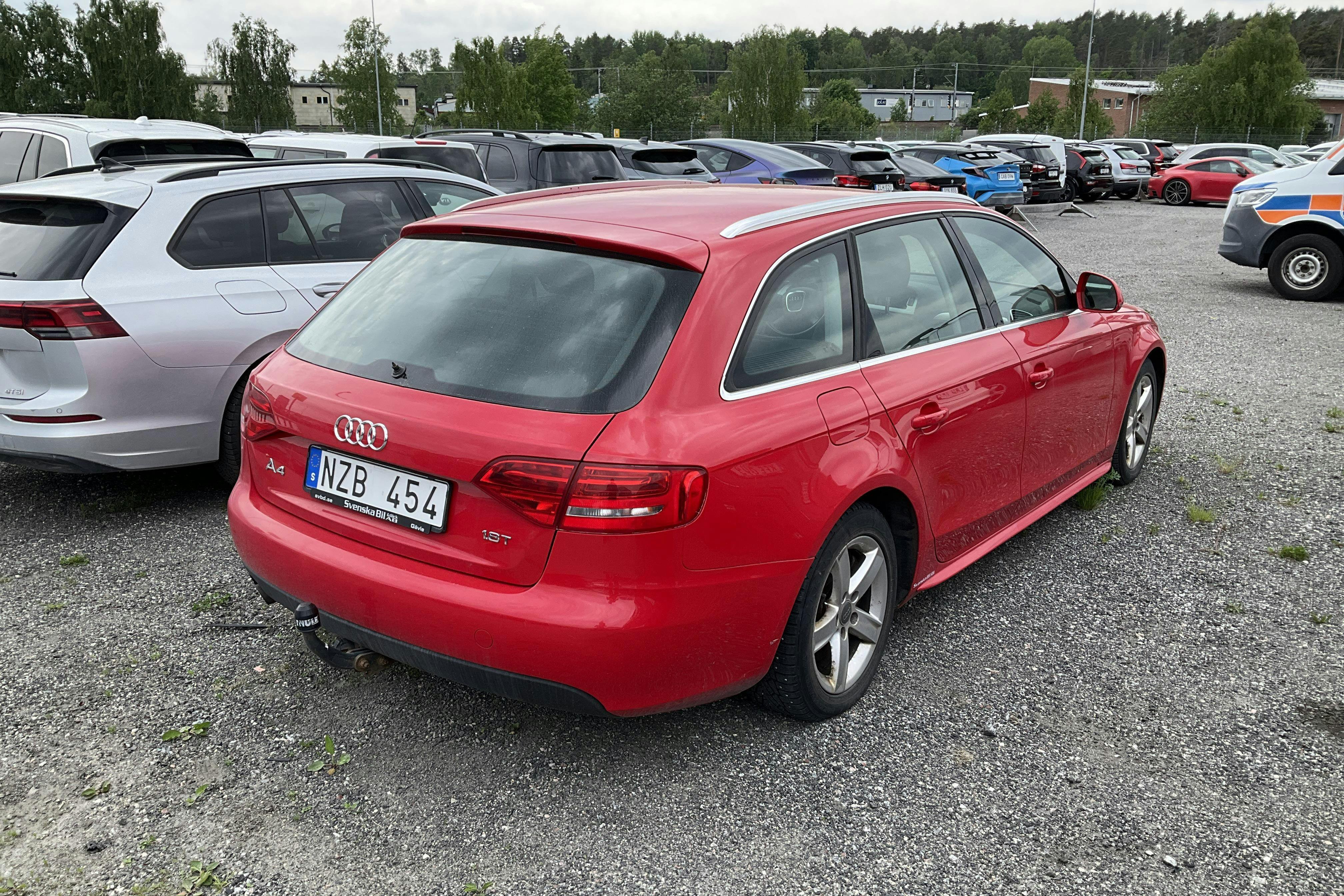 Vehicle Image 4