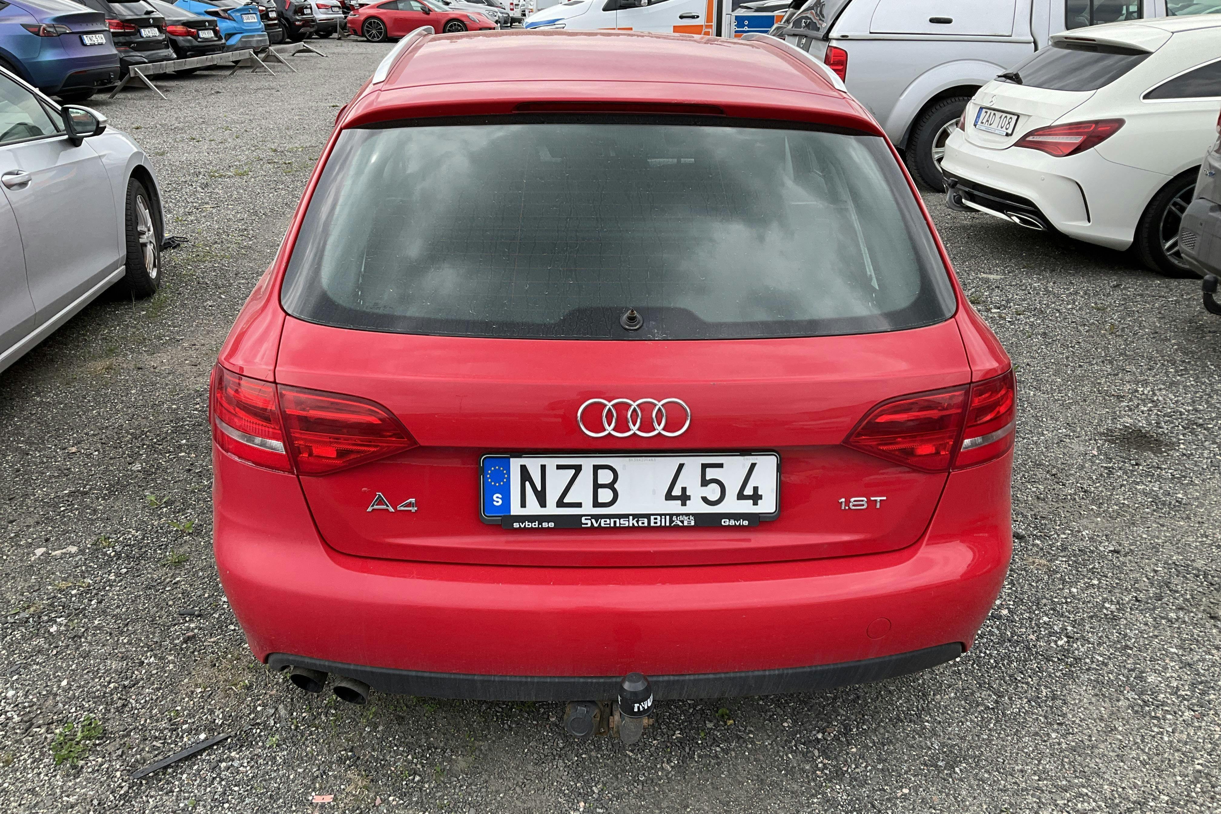 Vehicle Image 6