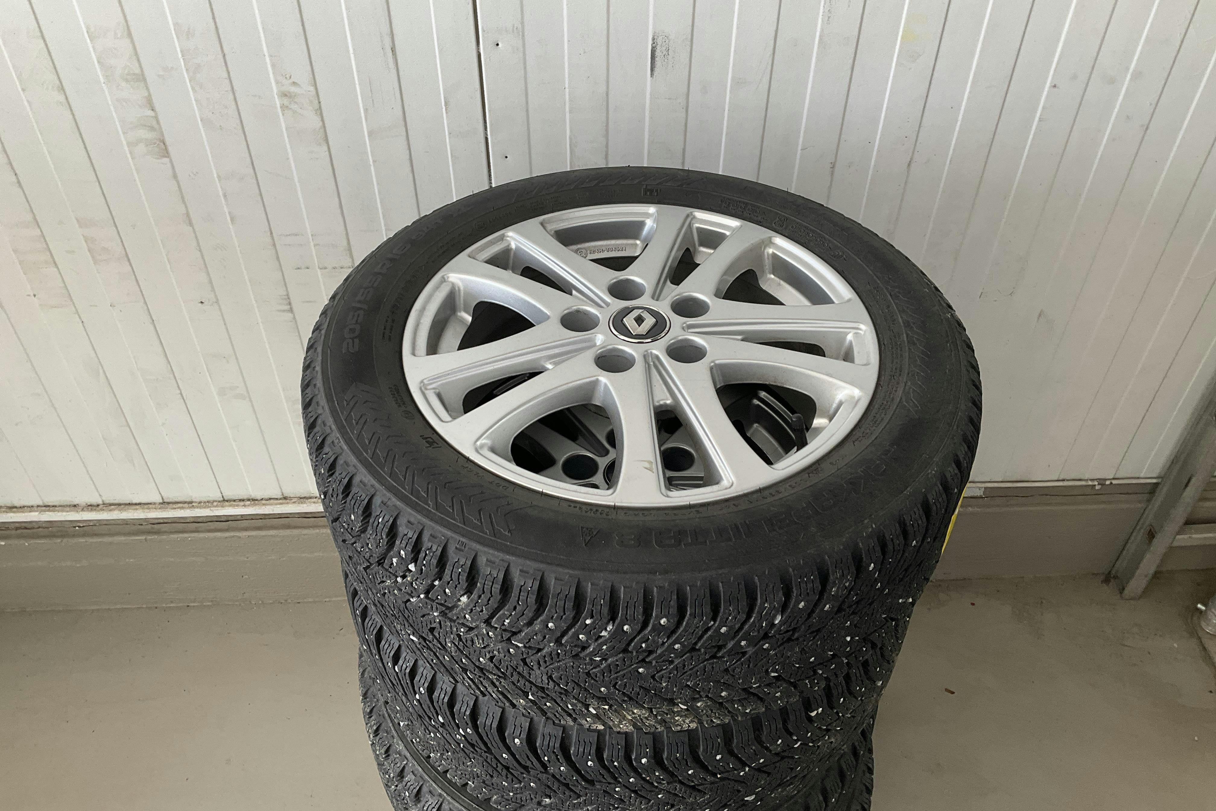 Vehicle Image 11
