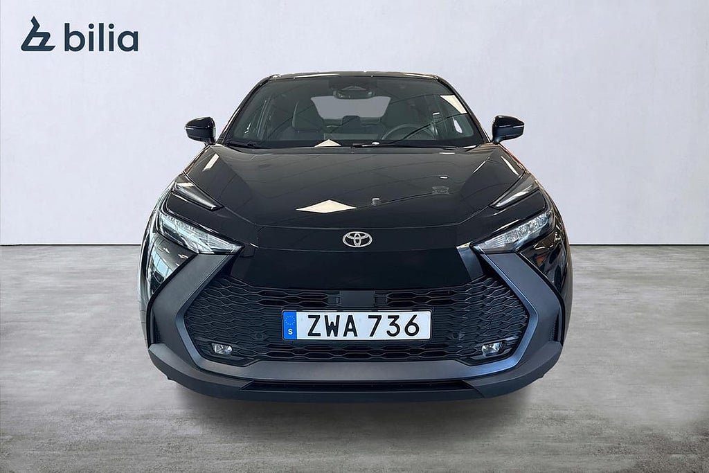 Vehicle Image 6