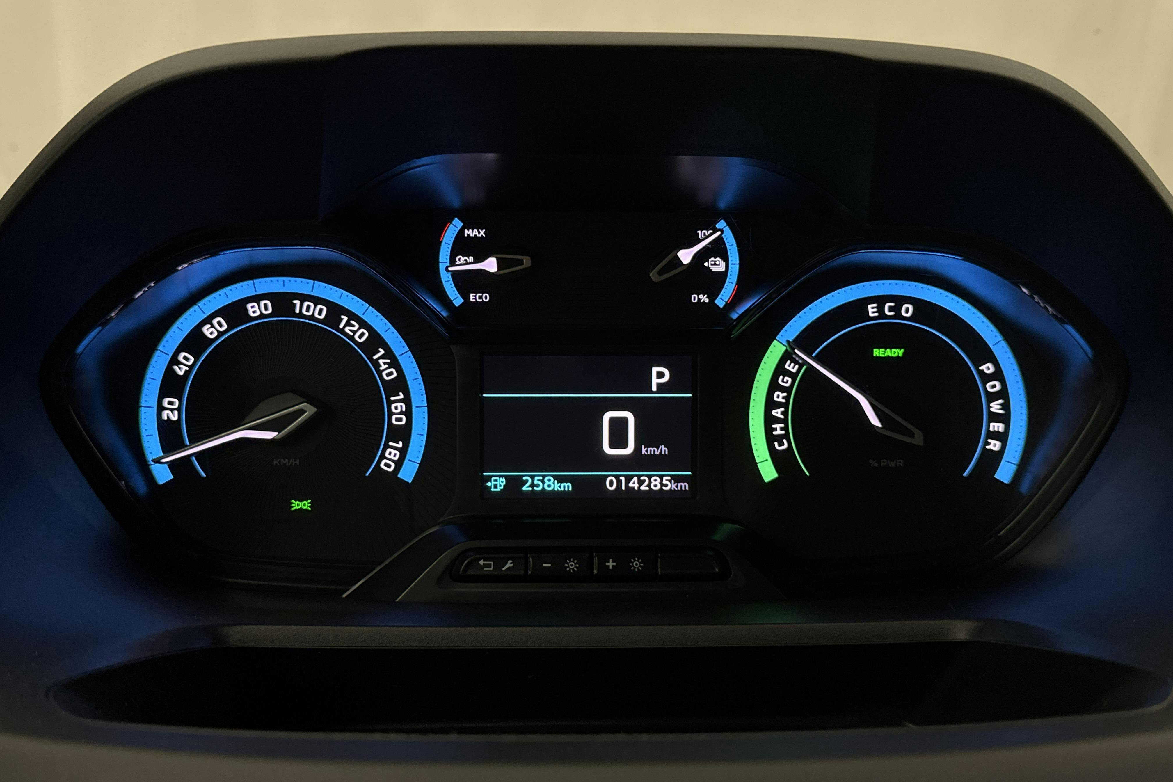Vehicle Image 10
