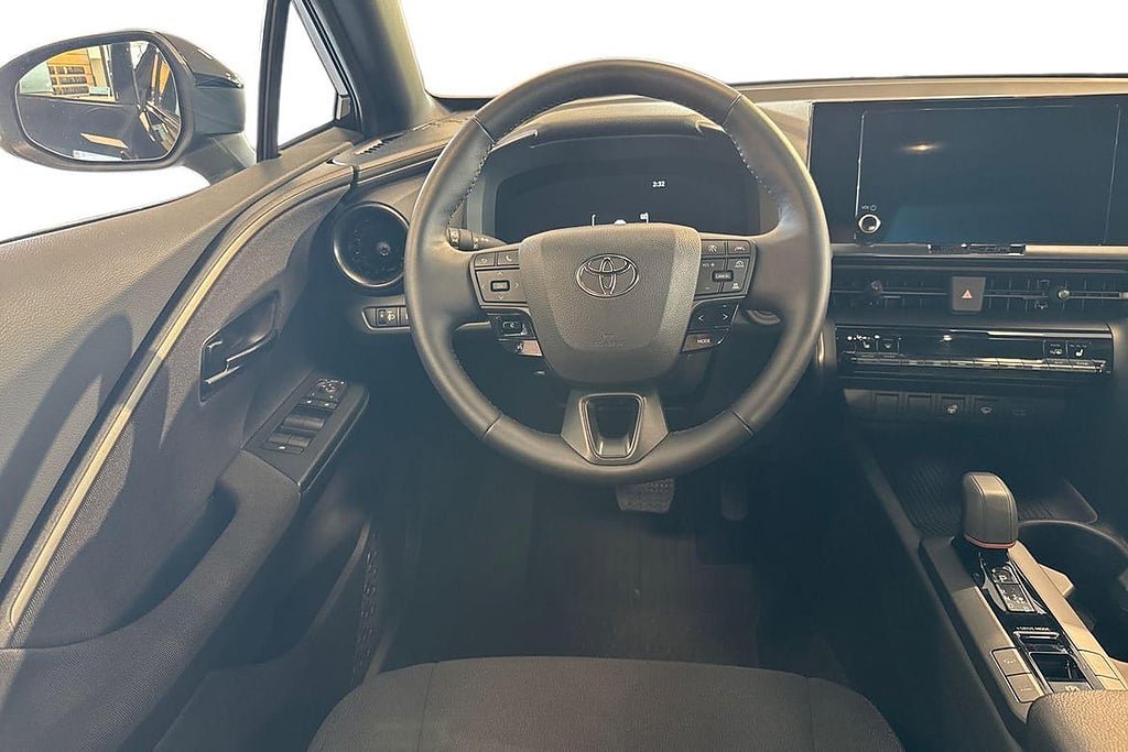 Vehicle Image 11