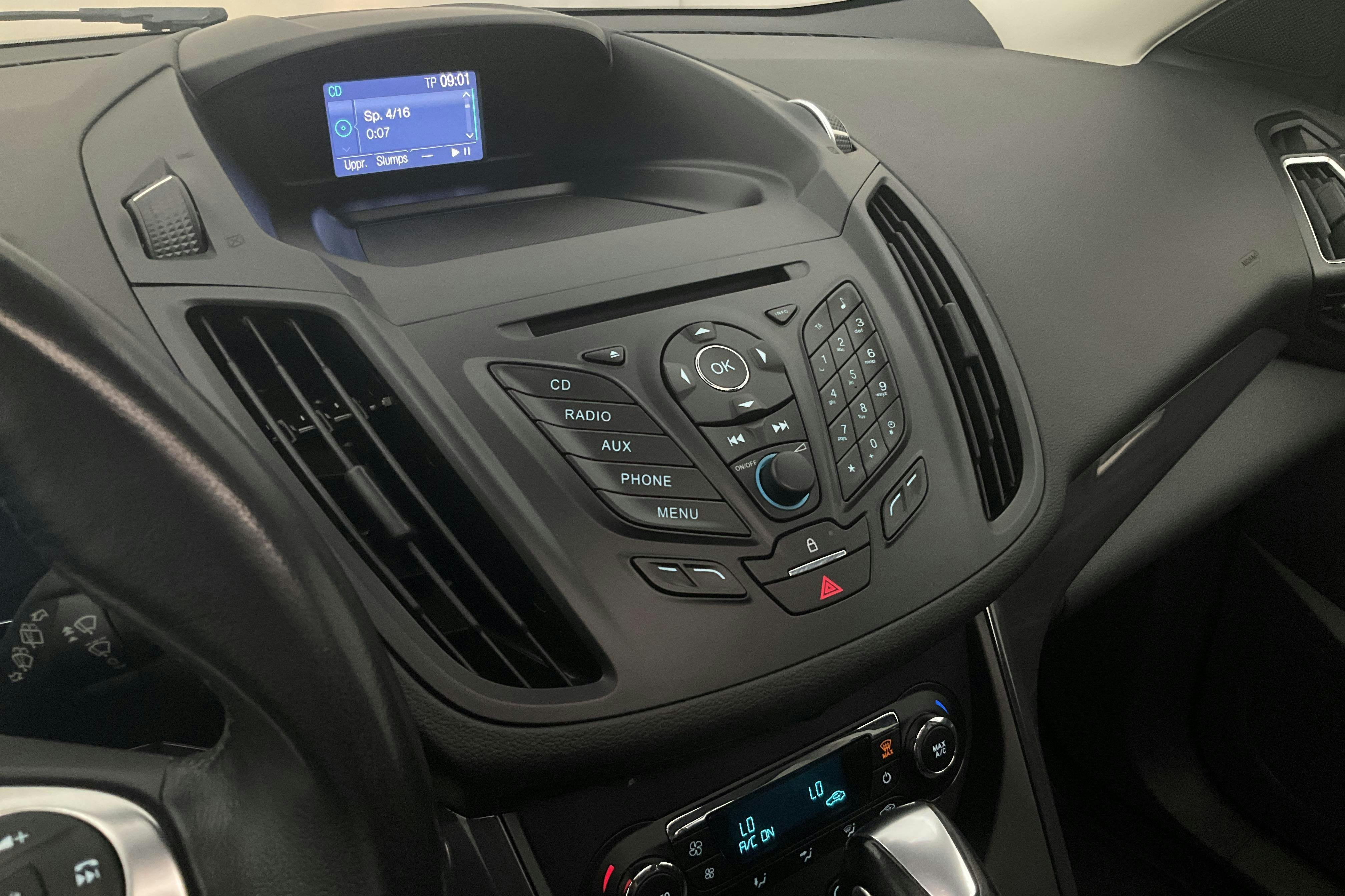 Vehicle Image 12