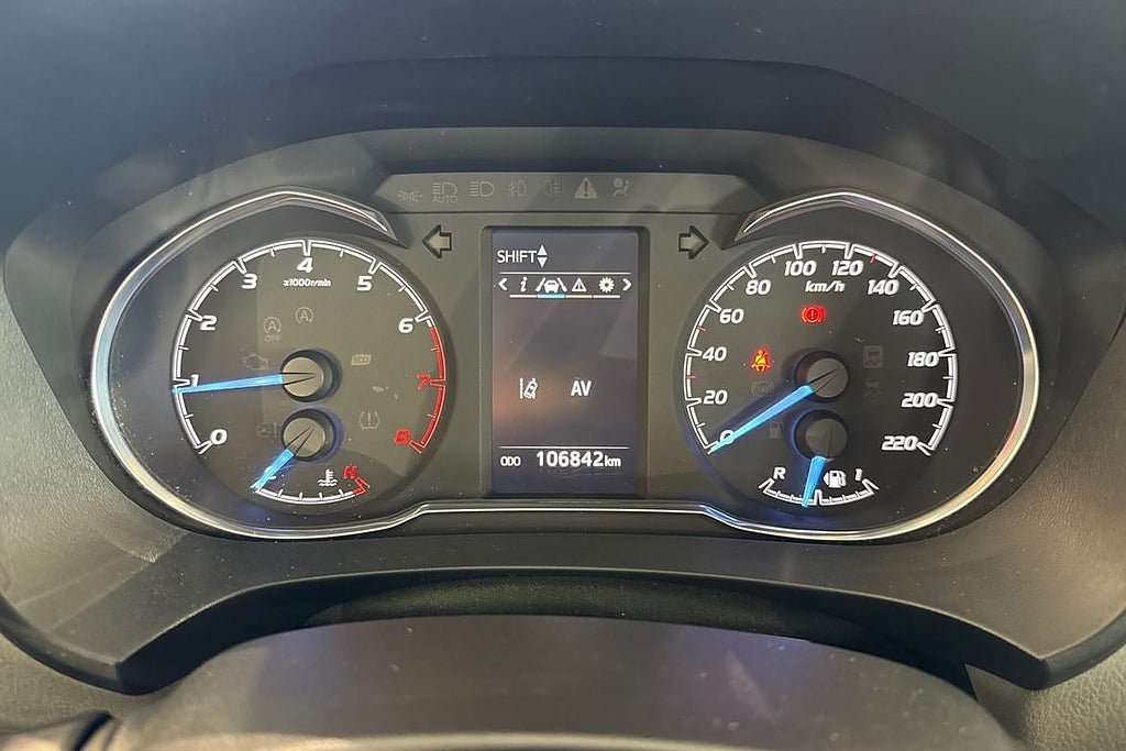 Vehicle Image 16