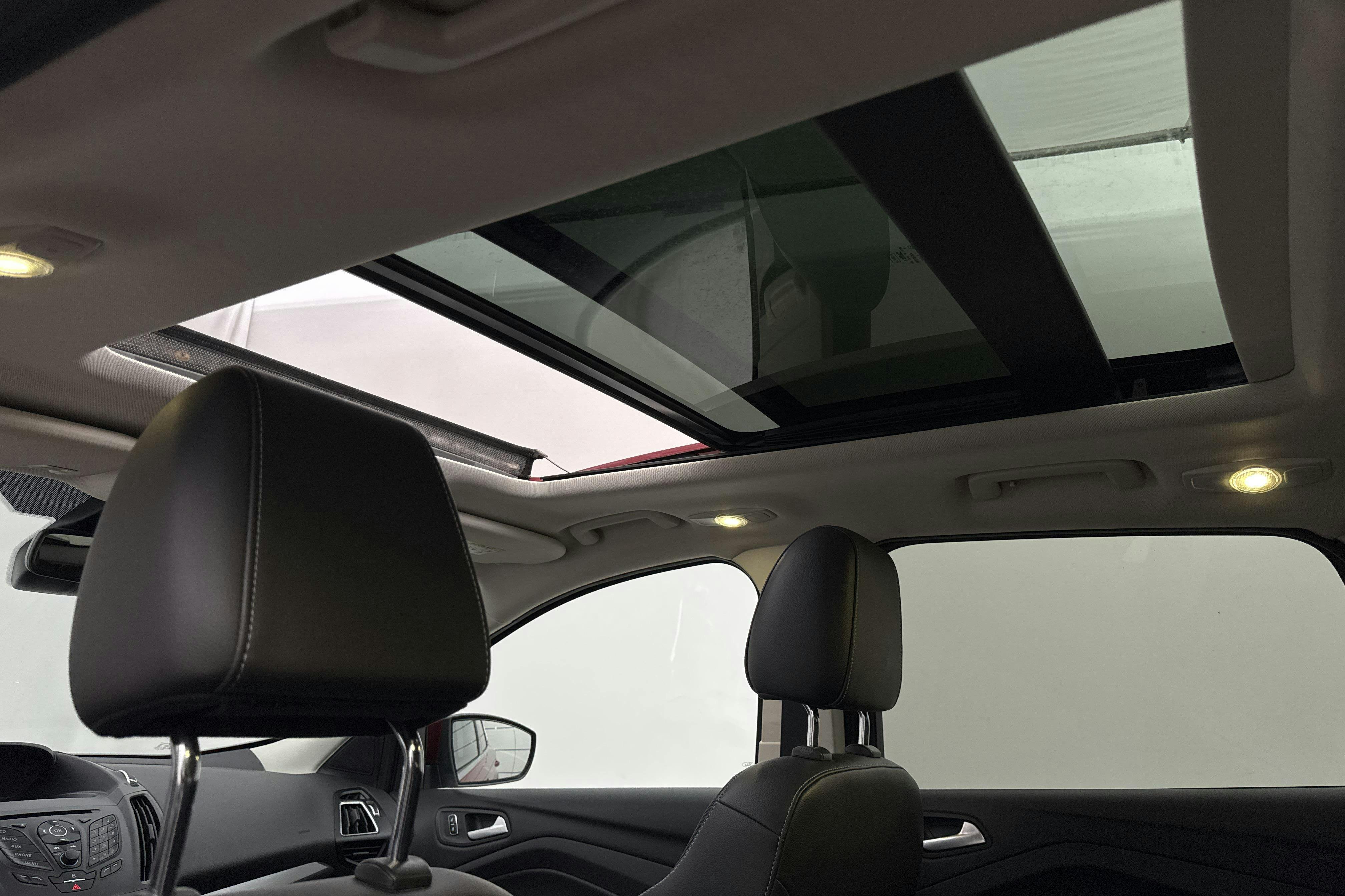 Vehicle Image 14