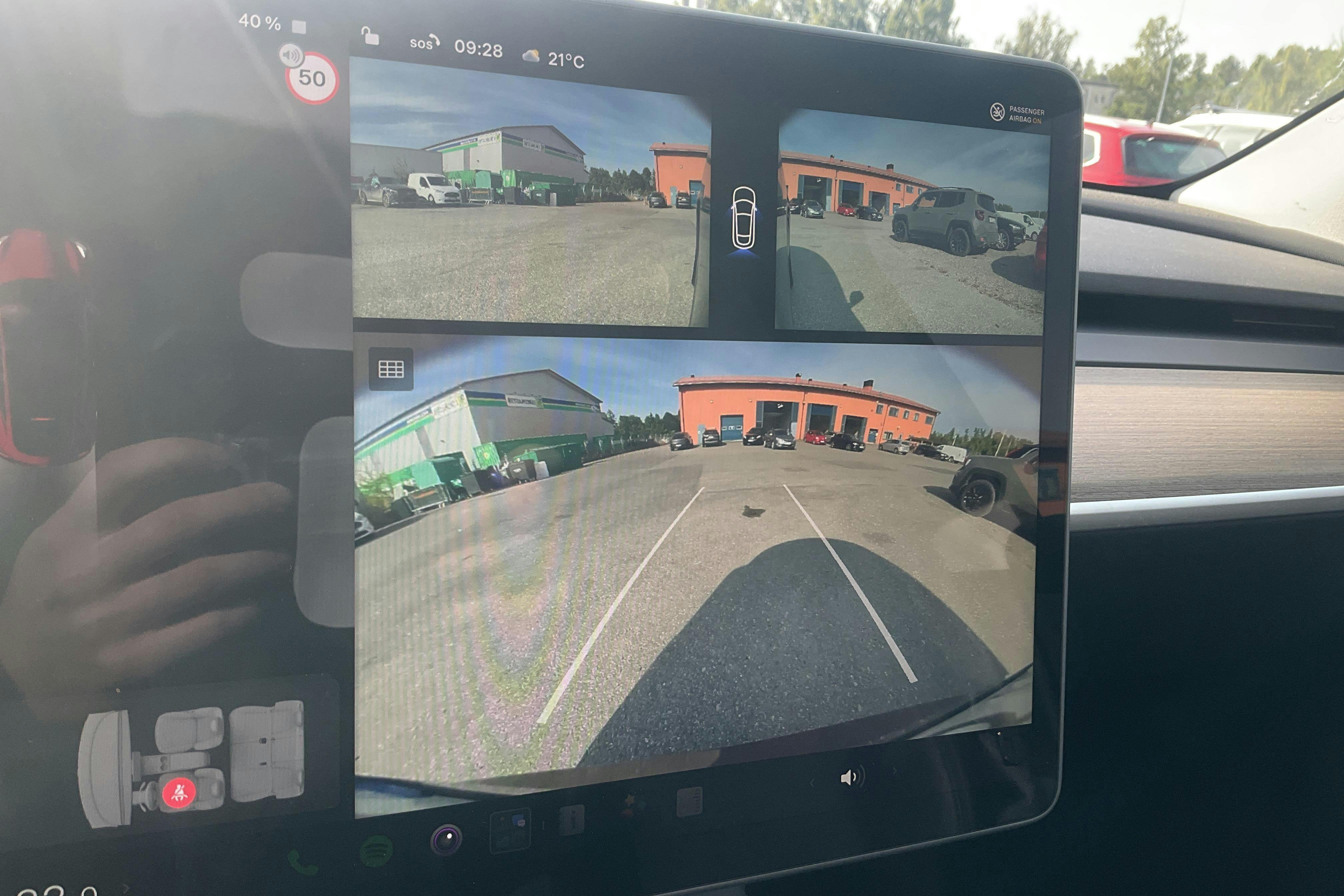 Vehicle Image 14