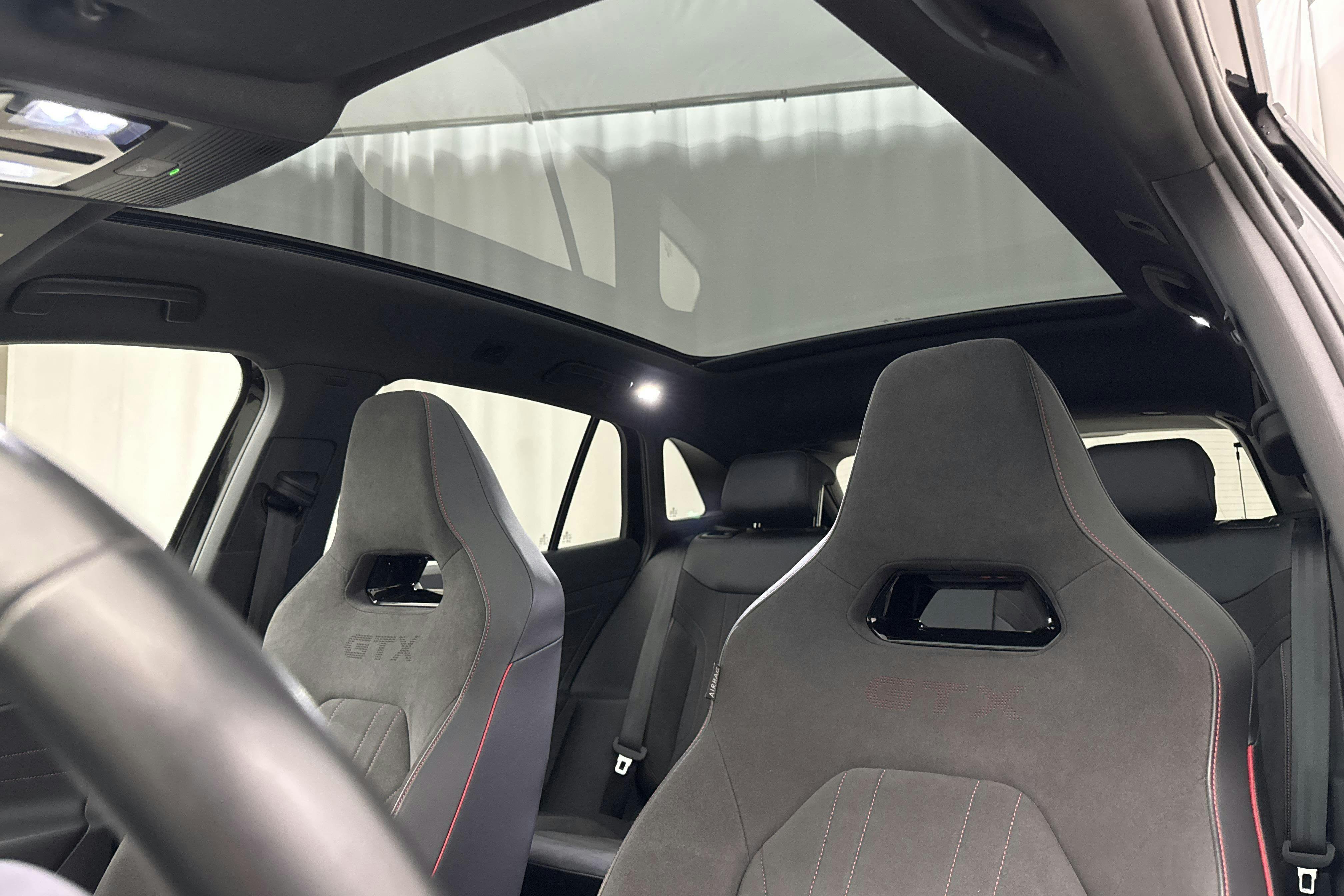 Vehicle Image 19