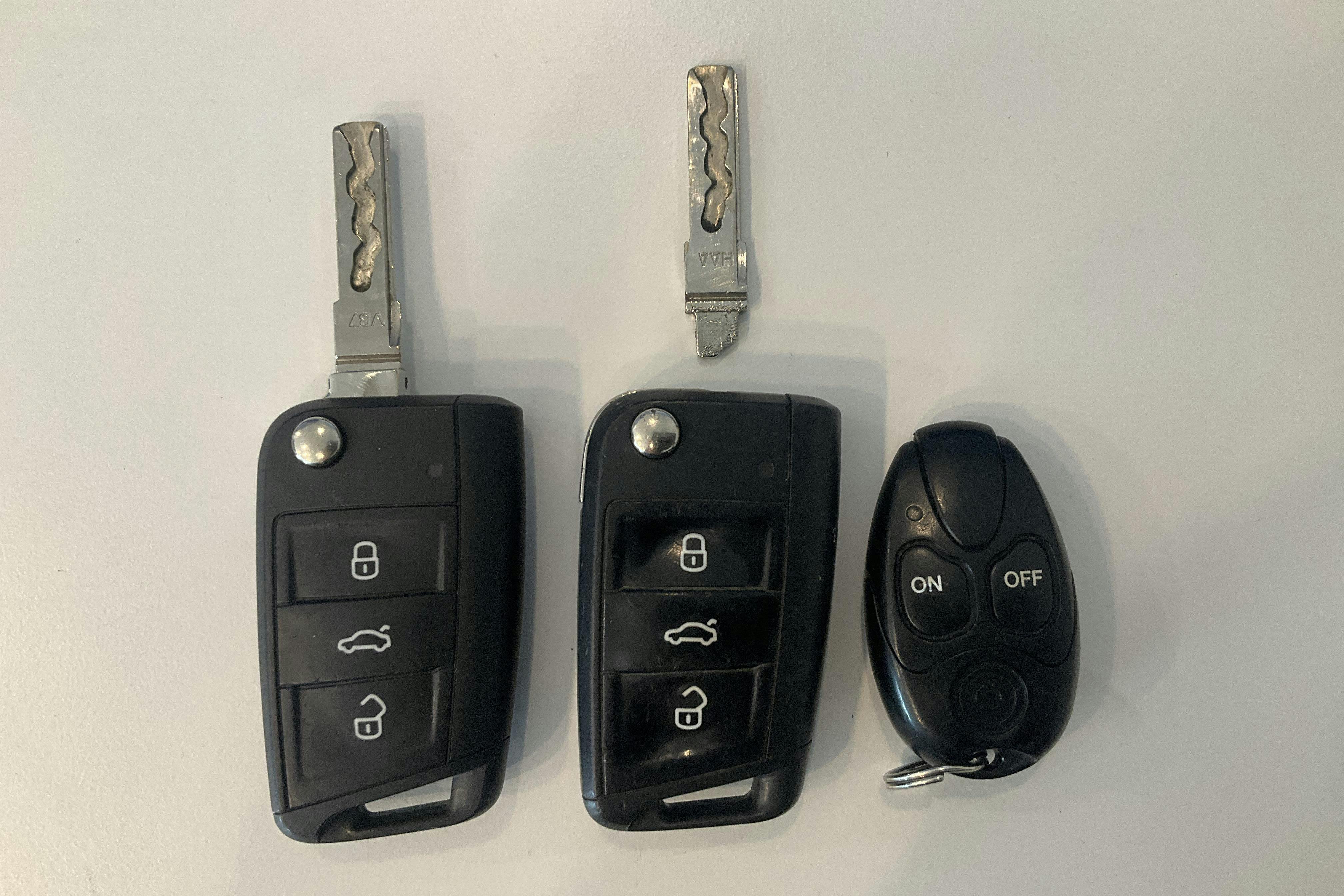 Vehicle Image 15