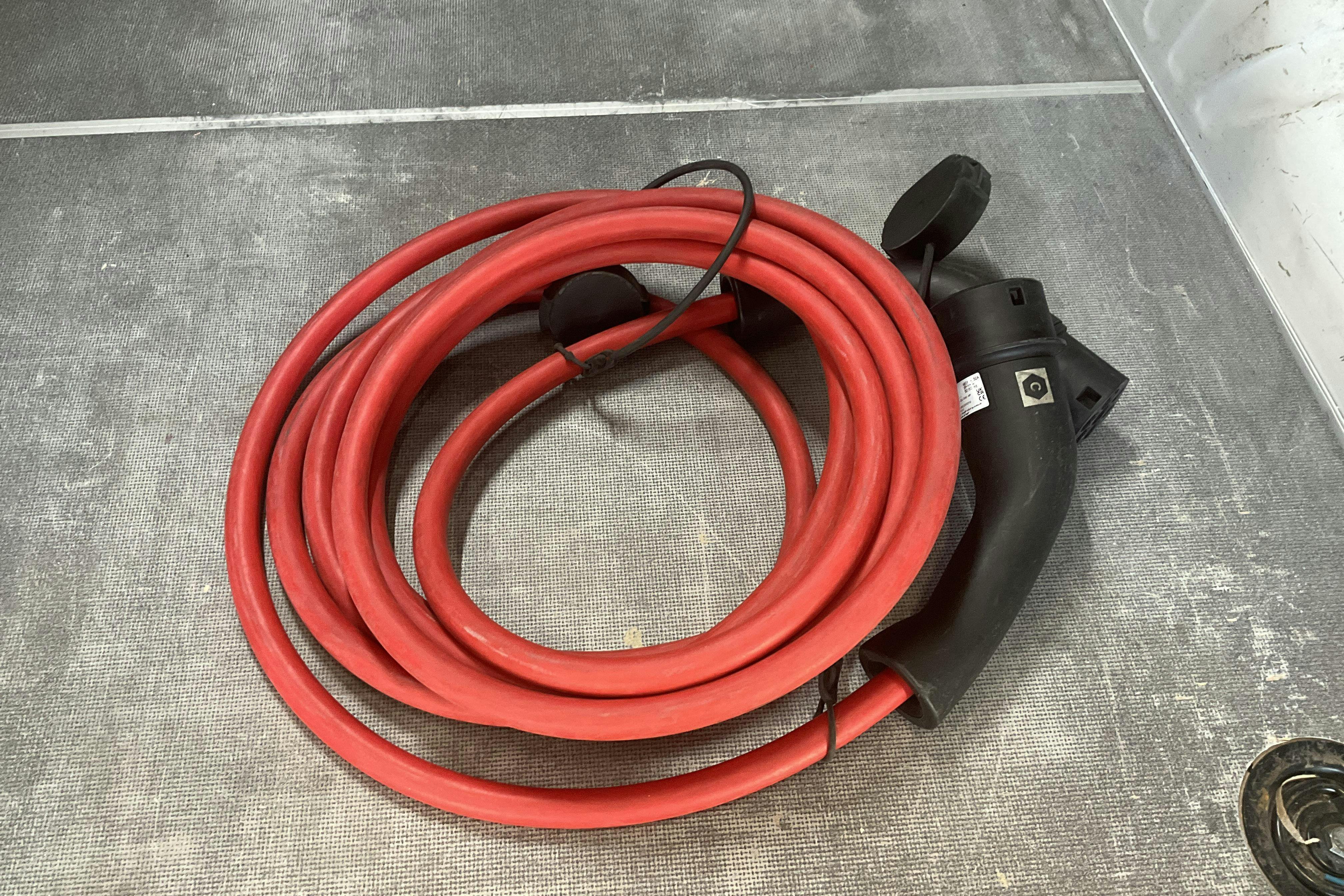Vehicle Image 16