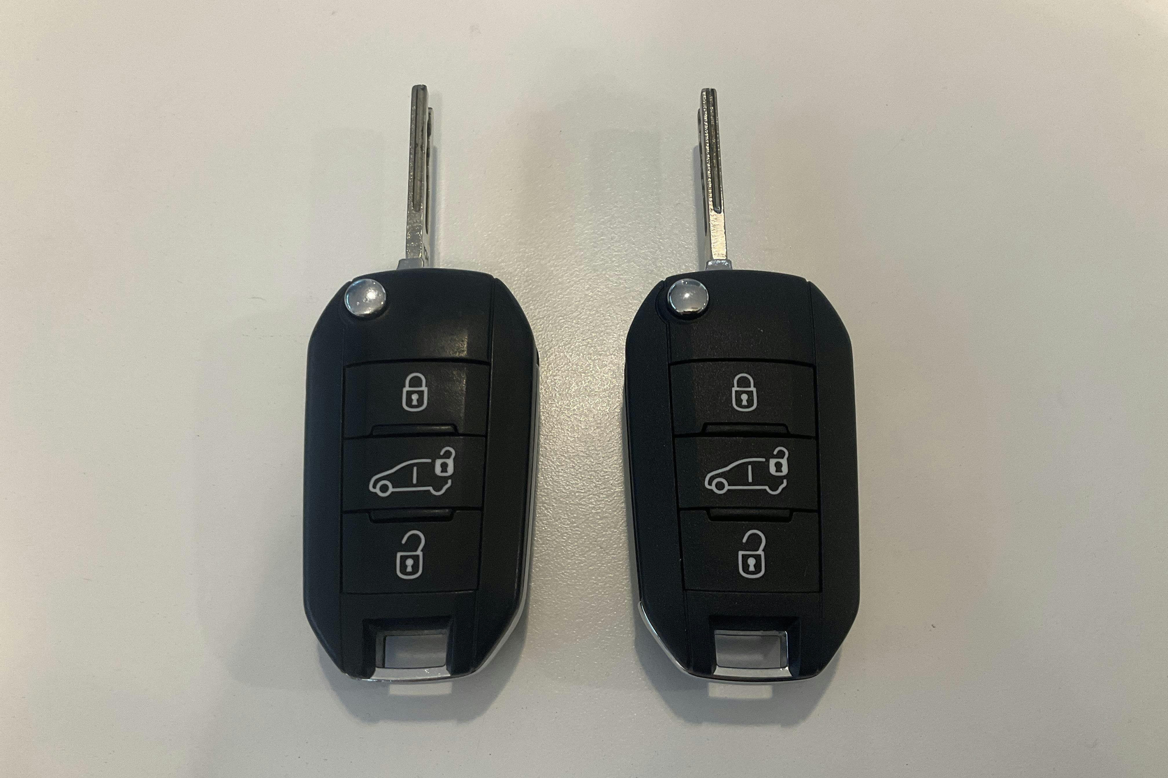 Vehicle Image 18