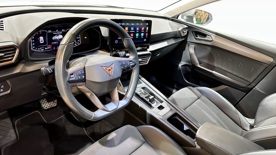 Vehicle Image 7