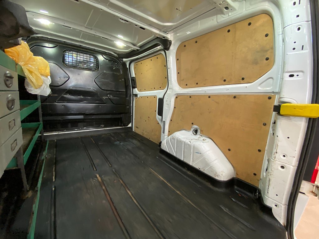 Vehicle Image 13
