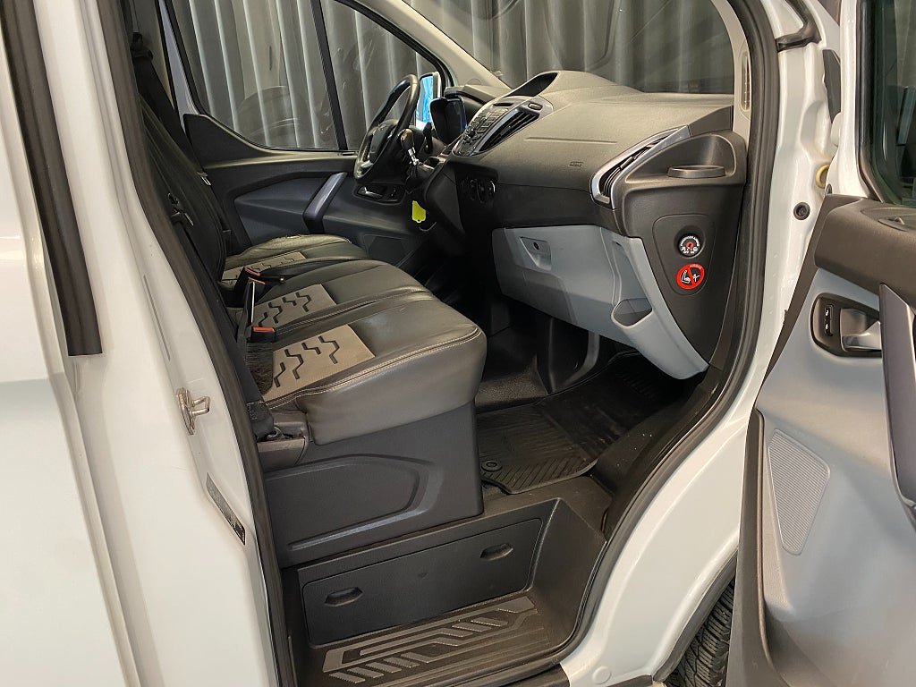 Vehicle Image 17