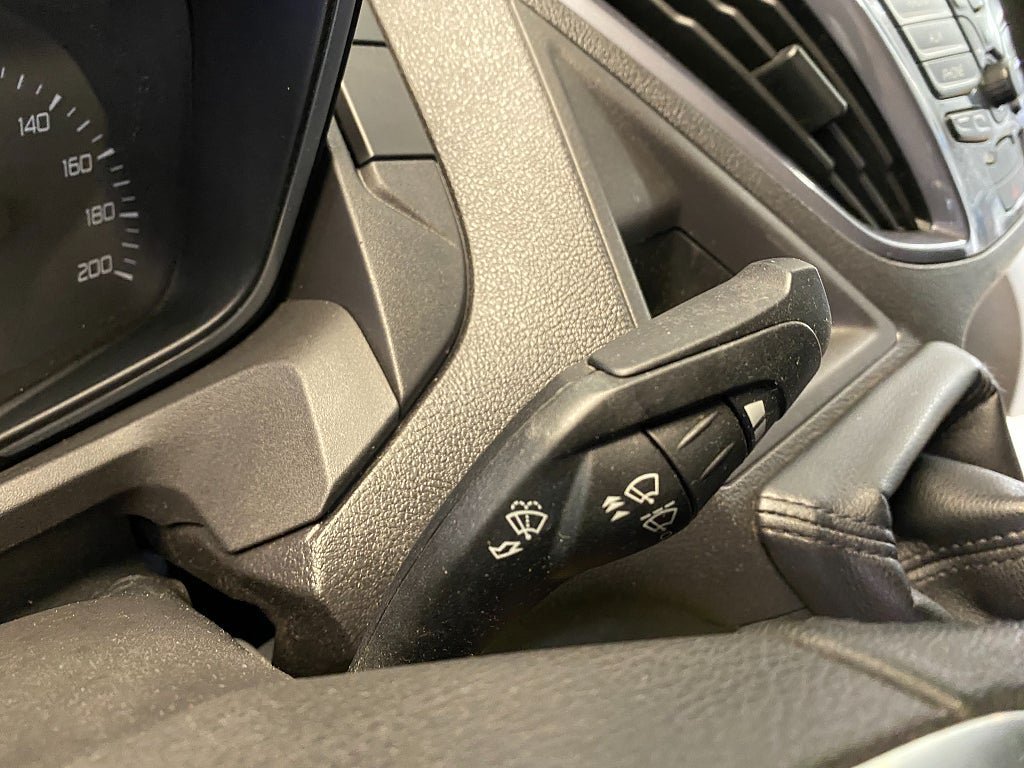 Vehicle Image 28