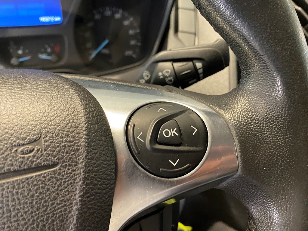 Vehicle Image 34
