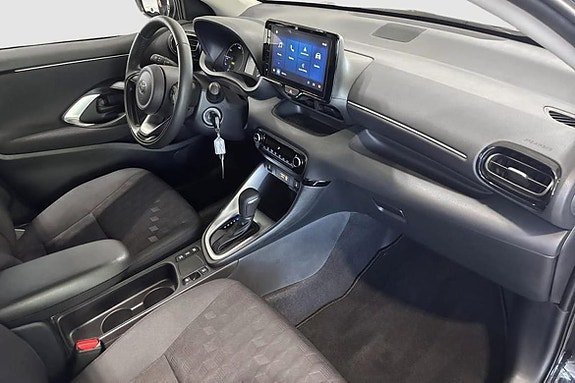 Vehicle Image 7