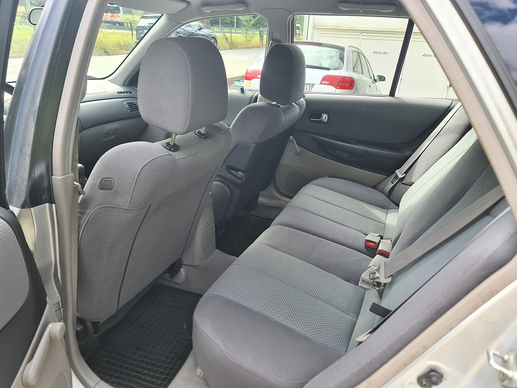 Vehicle Image 9