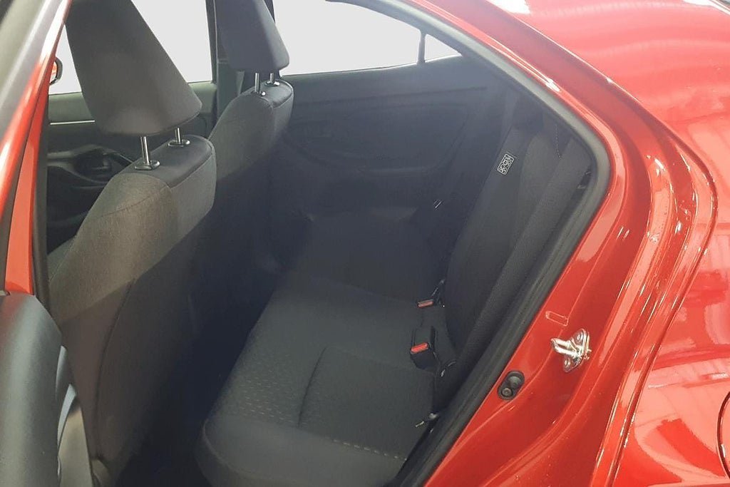 Vehicle Image 10