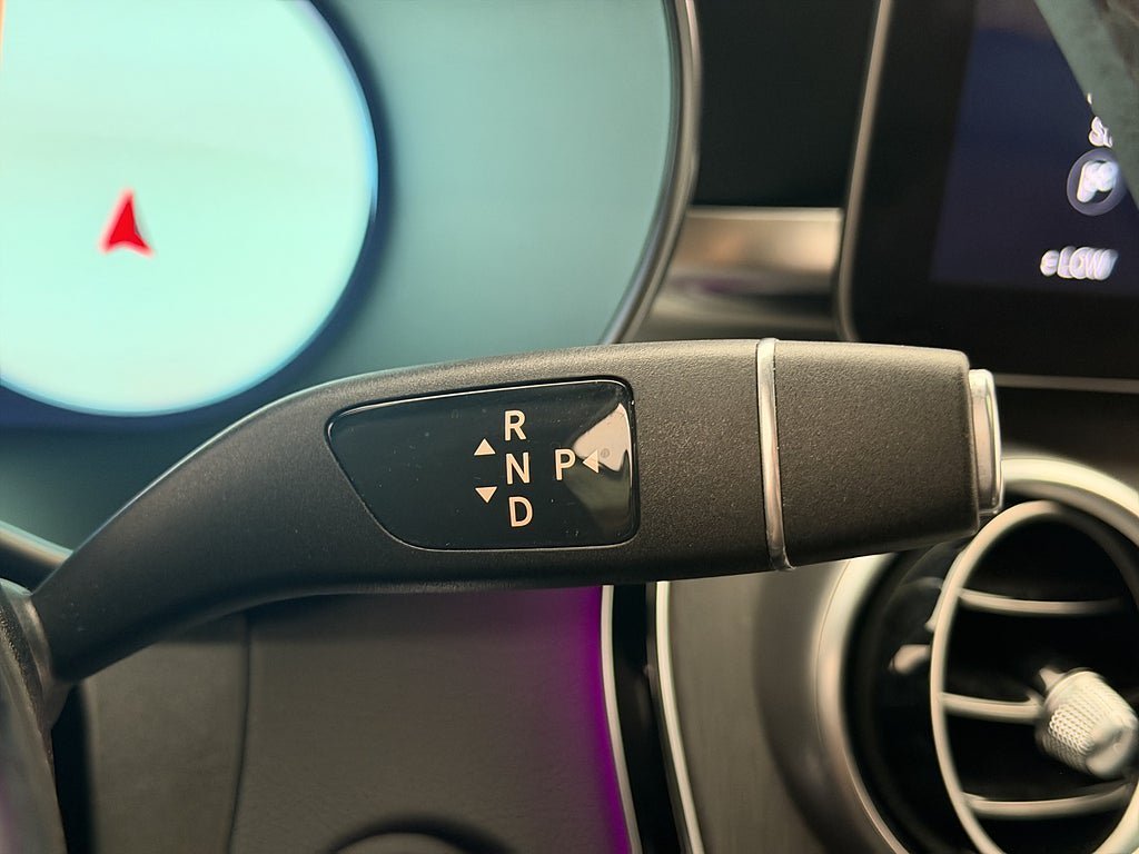 Vehicle Image 27