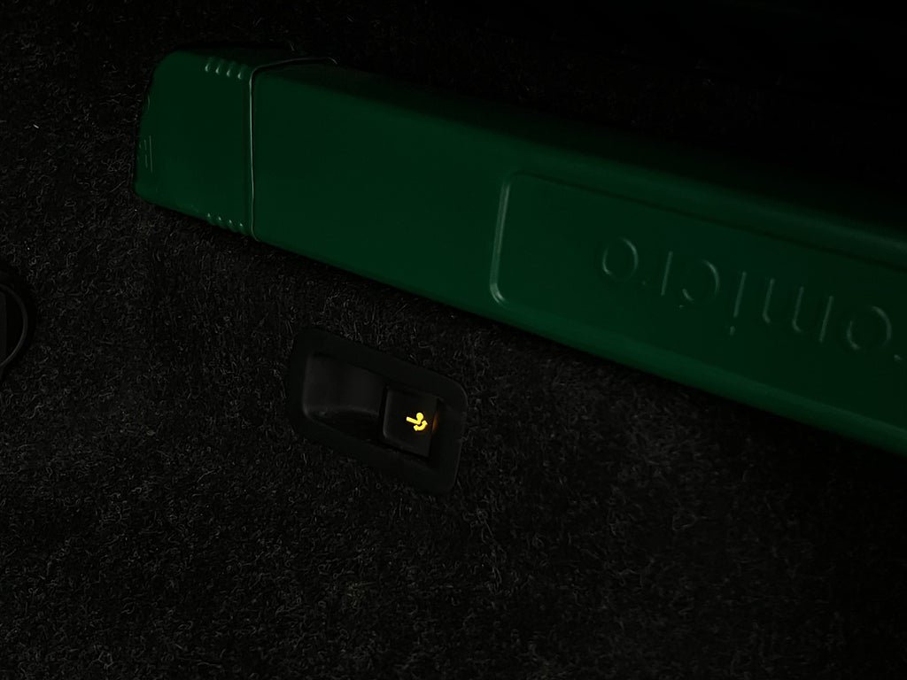 Vehicle Image 32