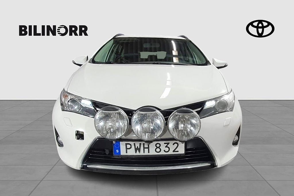Vehicle Image 9