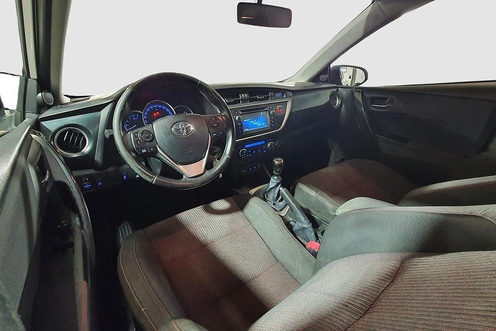 Vehicle Image 14