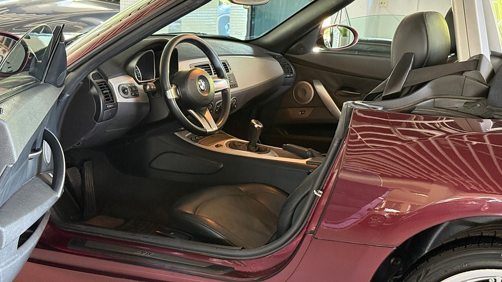 Vehicle Image 18