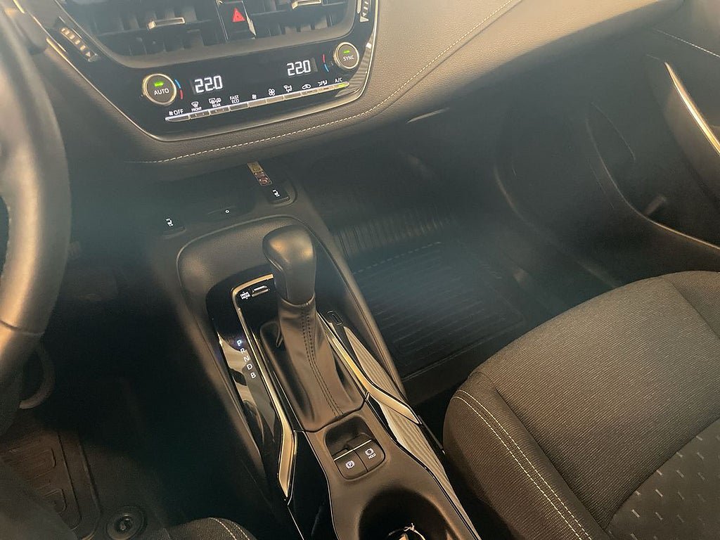 Vehicle Image 14